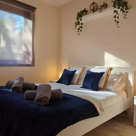 Frontline 2 Bed Apartment, San Pedro De Alcantara * Marbella