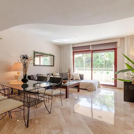 Frontline 2 Bed Apartment, San Pedro De Alcantara