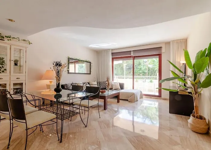 Frontline 2 Bed Apartment, San Pedro De Alcantara